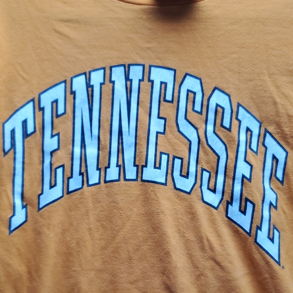 PRIVATE STOCK | MEDIUM UNISEX TENNESSEE COLLEGE SHIRT | GOLD YELLOW